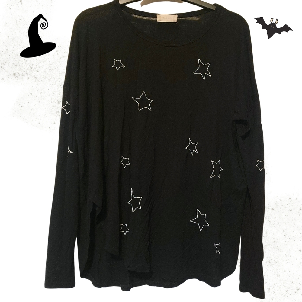 Altar'd State Y2K Women's Long Sleeve Tee, Stars, Asymmetric Hem, Thumb Holes